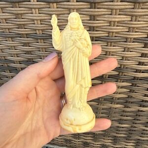 Vintage Sacred Heart Jesus Dashboard Magnet Statue 4.5" Catholic Car Figurine